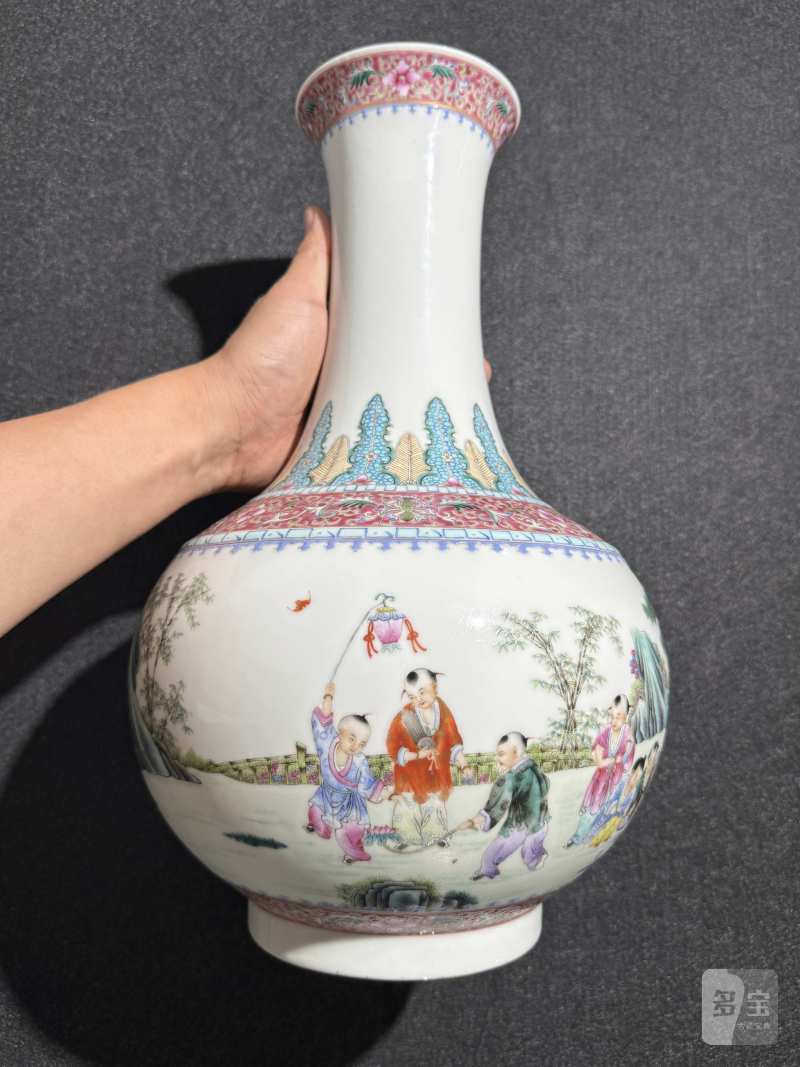 民国 粉彩婴戏图玉堂春瓶一对 - 图10